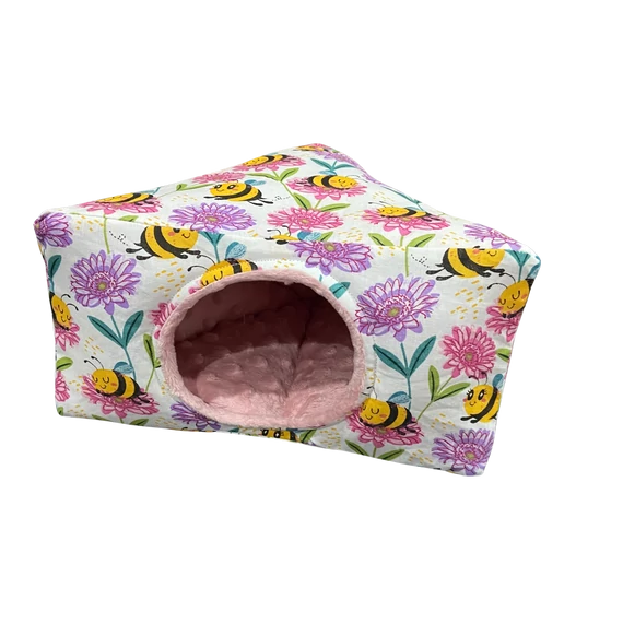 Sarok kuckó kisállatoknak - méhecske mintás